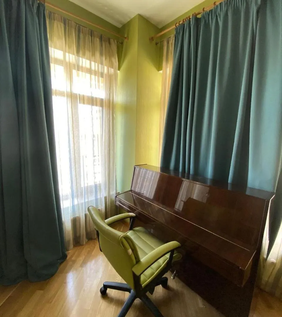 Prestigious Apartment In Chiraq Plaza Baku 0*,
